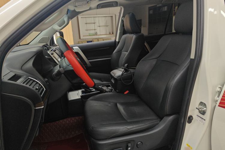 Used Toyota Prado 2019 3.5L Automatic TX-L Deluxe Edition with Rear-Mounted Spare Tire Left Front Seat
