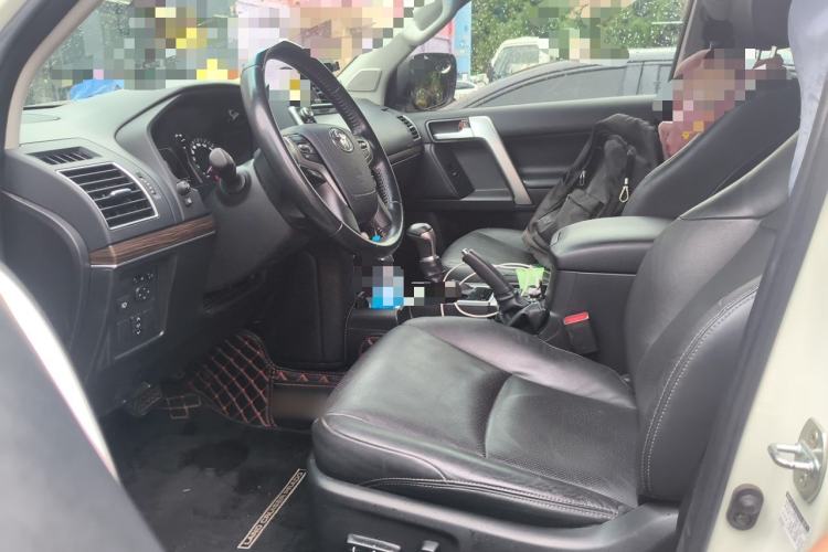 Used Toyota Prado 2019 3.5L Automatic TX-L Deluxe Edition with Rear-Mounted Spare Tire Left Front Seat