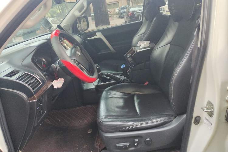 Used Toyota Prado 2019 3.5L Automatic TX-L Deluxe Edition with Rear-Mounted Spare Tire Left Front Seat