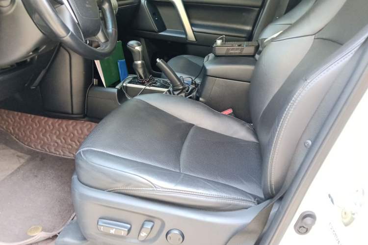 Used Toyota Prado 2019 3.5L Automatic TX-L Deluxe Edition Left Front Seat