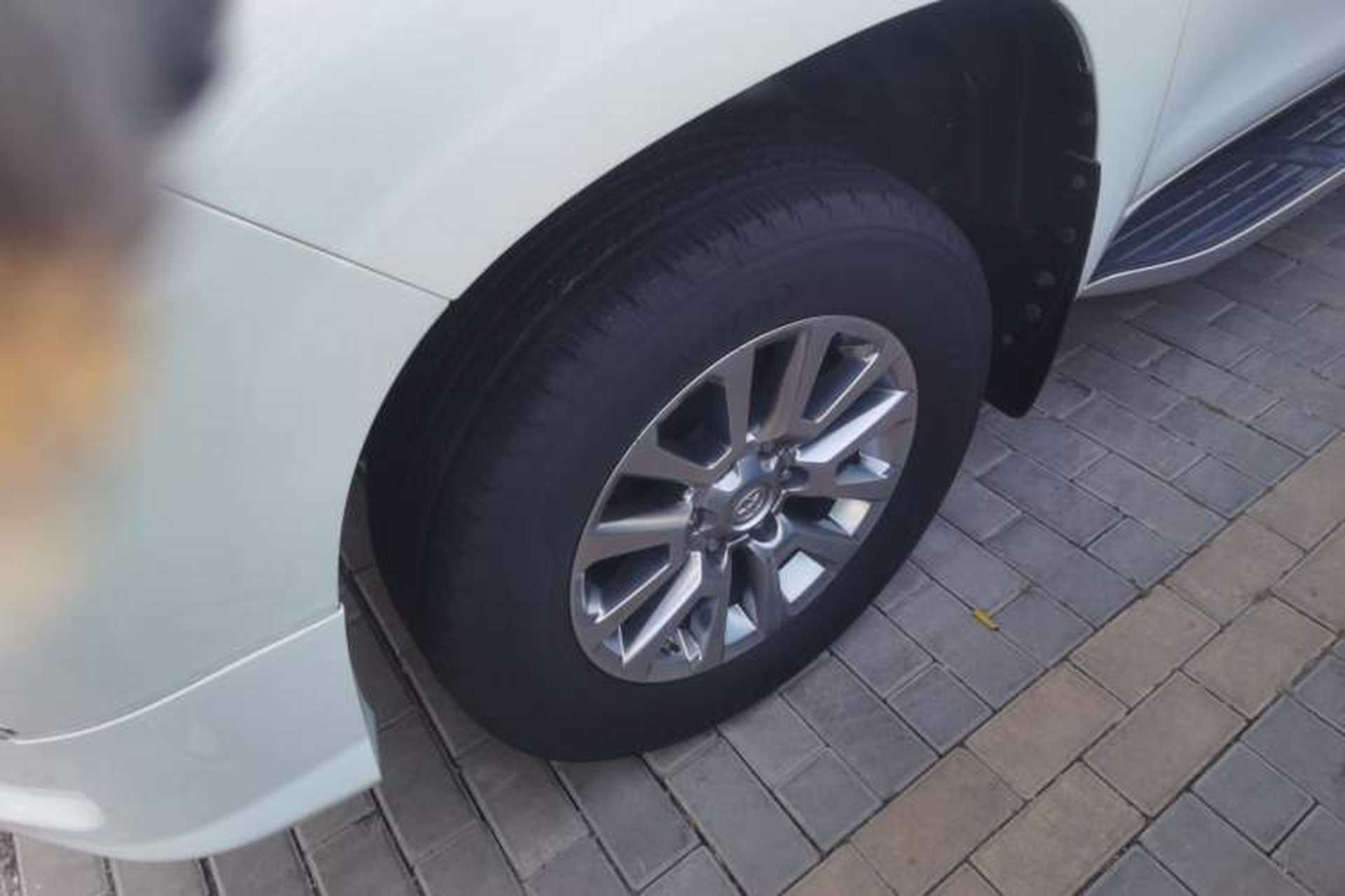 Used Toyota Prado 2019 3.5L Automatic TX-L Deluxe Edition Left Front Wheel Hub