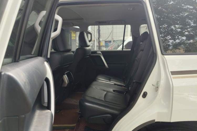 Used Toyota Prado 2019 3.5L Automatic TX-L Deluxe Edition Left Rear Seat