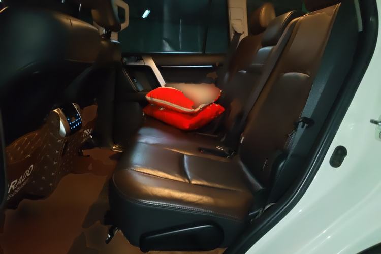Used Toyota Prado 2019 3.5L Automatic TX-L Deluxe Edition with Rear-Mounted Spare Tire Left Rear Seat