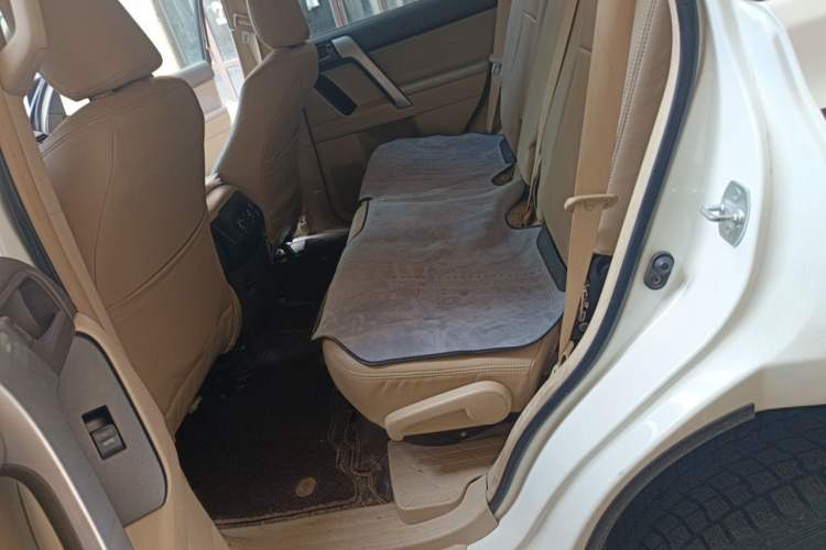 Used Toyota Prado  Left Rear Seat