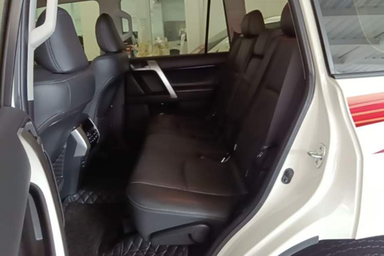 Used Toyota Prado 2019 3.5L Automatic TX-L Deluxe Edition Left Rear Seat