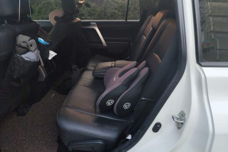 Used Toyota Prado 2019 3.5L Automatic TX-L Deluxe Edition Left Rear Seat