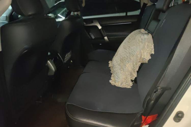 Used Toyota Prado 2019 3.5L Automatic TX-L Deluxe Edition with Rear-Mounted Spare Tire Left Rear Seat