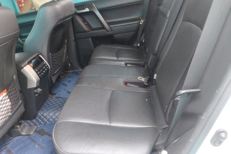 Used Toyota Prado 2019 3.5L Automatic TX-L Deluxe Edition with Rear-Mounted Spare Tire Left Rear Seat