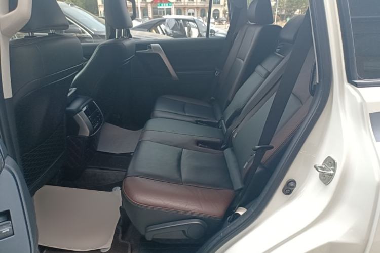 Used Toyota Prado 2019 3.5L Automatic TX-L Deluxe Edition with Rear-Mounted Spare Tire Left Rear Seat