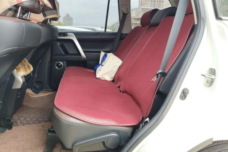 Used Toyota Prado 2019 3.5L Automatic TX-L Deluxe Edition with Rear-Mounted Spare Tire Left Rear Seat