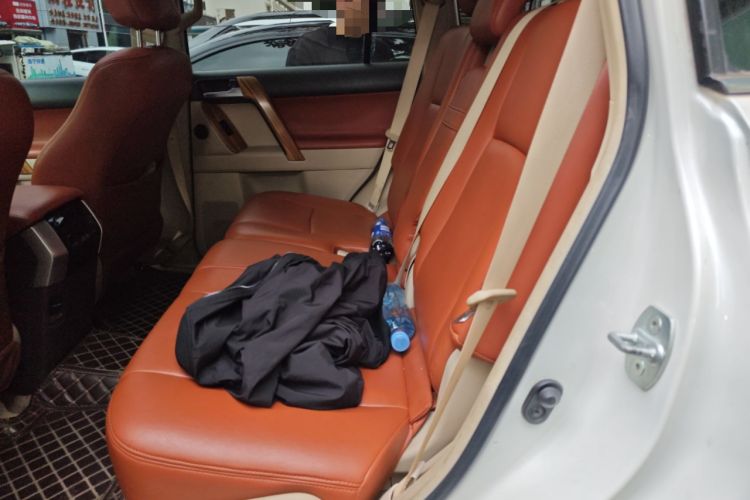 Used Toyota Prado 2019 2.7L TX-L Nine Air Systems External Mounting Sunroof – Middle East Left Rear Seat