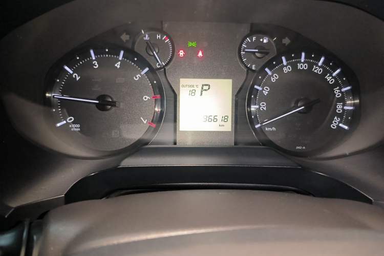 Used Toyota Prado 2019 2.7L TX-L U.S. Specification Odometer Close Up
