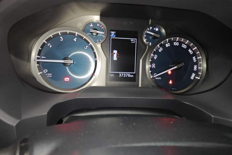 Used Toyota Prado 2019 3.5L Automatic TX-L Deluxe Edition with Rear-Mounted Spare Tire Odometer Close Up