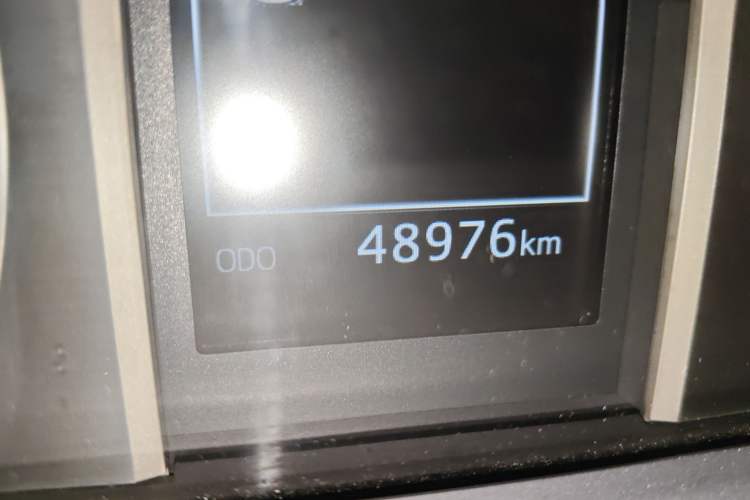 Used Toyota Prado 2019 3.5L Automatic TX-L Deluxe Edition with Rear-Mounted Spare Tire Odometer Close Up