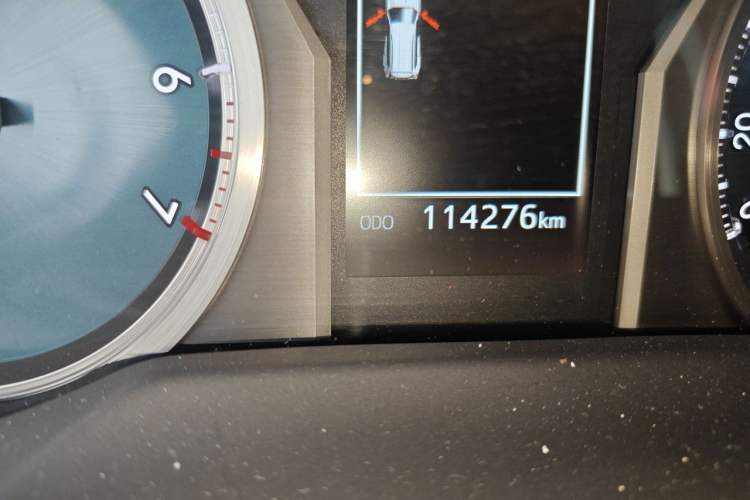 Used Toyota Prado 2019 3.5L Automatic TX-L Deluxe Edition with Rear-Mounted Spare Tire Odometer Close Up