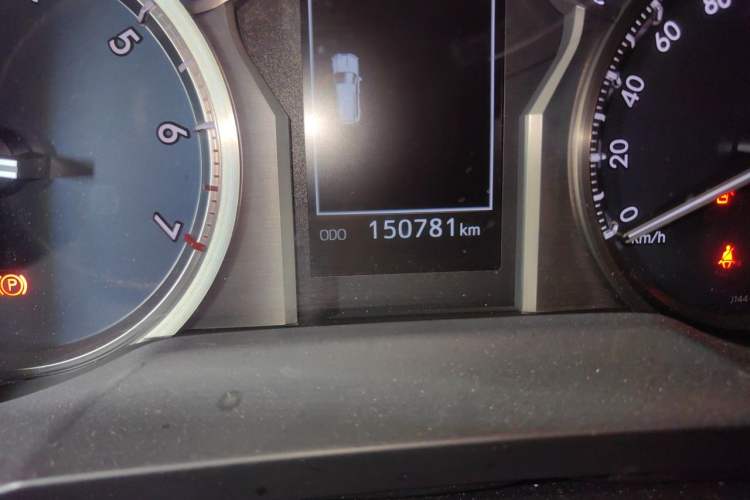 Used Toyota Prado 2019 3.5L Automatic TX-L Deluxe Edition with Rear-Mounted Spare Tire Odometer Close Up