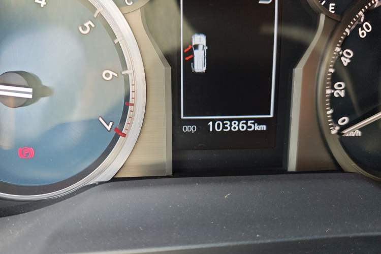 Used Toyota Prado 2019 3.5L Automatic TX-L Deluxe Edition Odometer Close Up