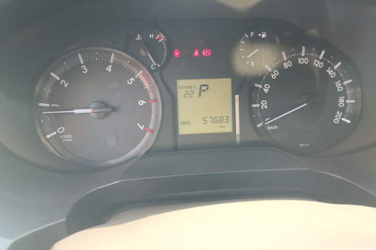 Used Toyota Prado 2019 2.7L VX External Mount – Middle East Odometer Close Up