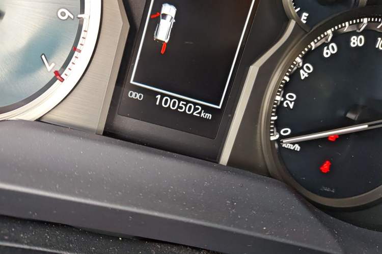 Used Toyota Prado 2019 3.5L Automatic TX-L Deluxe Edition with Rear-Mounted Spare Tire Odometer Close Up