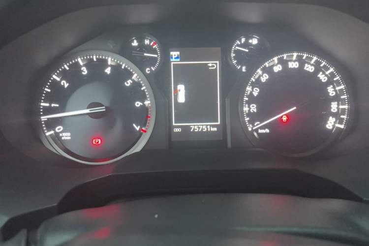 Used Toyota Prado 2019 3.5L Automatic TX-L Deluxe Edition with Rear-Mounted Spare Tire Odometer Close Up