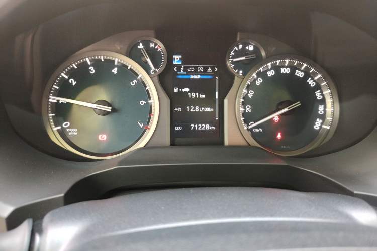 Used Toyota Prado 2019 3.5L Automatic TX-L Deluxe Edition with Rear-Mounted Spare Tire Odometer Close Up