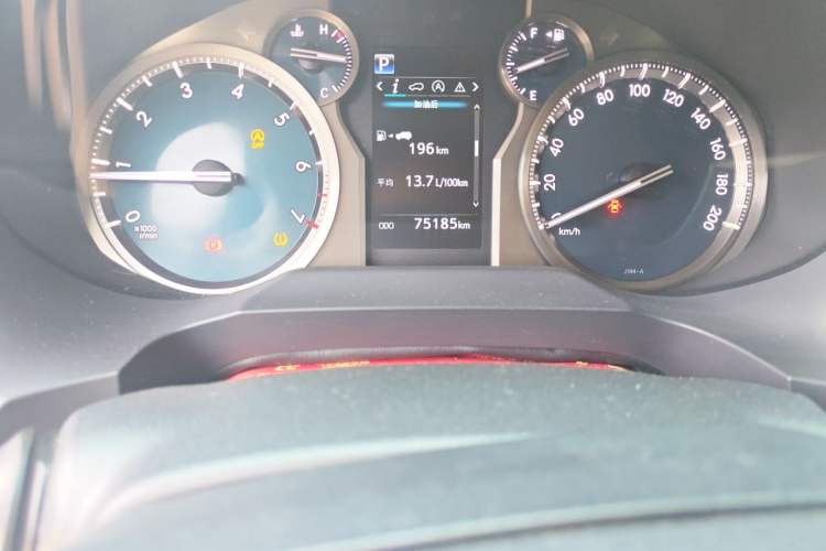 Used Toyota Prado 2019 3.5L Automatic TX-L Deluxe Edition with Rear-Mounted Spare Tire Odometer Close Up