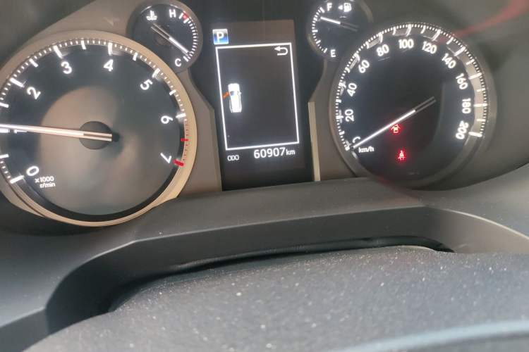 Used Toyota Prado 2019 3.5L Automatic TX-L Deluxe Edition with Rear-Mounted Spare Tire Odometer Close Up