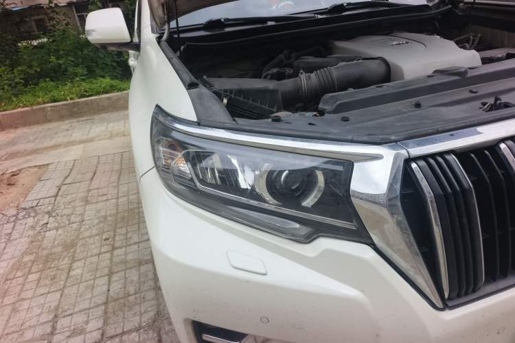 Used Toyota Prado 2019 3.5L Automatic TX-L Deluxe Edition Right Front Headlight