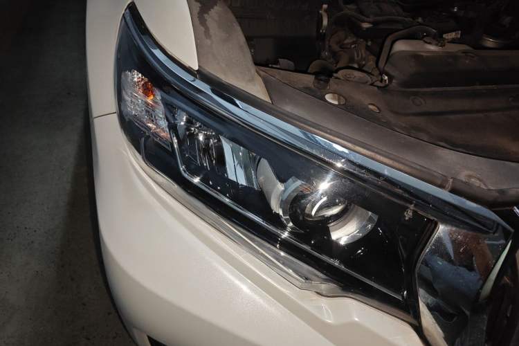 Used Toyota Prado 2019 2.7L TX-L U.S. Specification Right Front Headlight