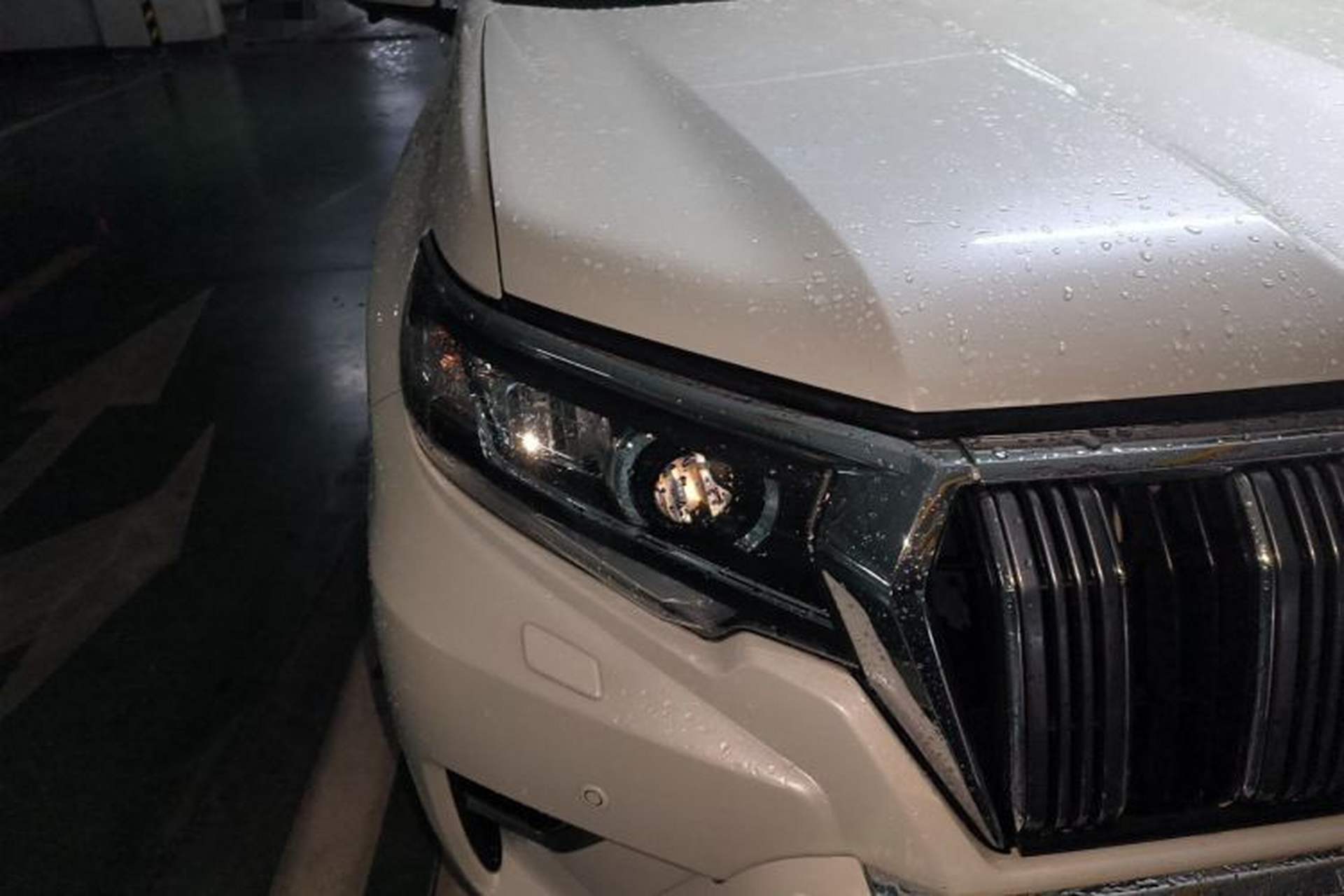 Used Toyota Prado 2019 2.7L TX-L U.S. Specification Right Front Headlight