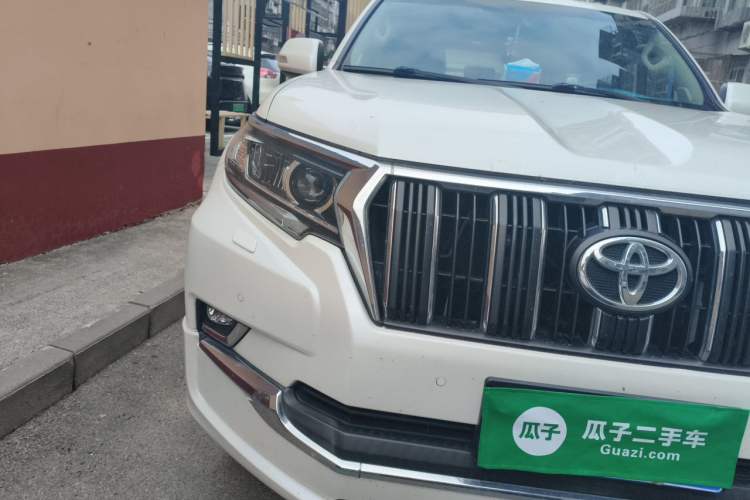 Used Toyota Prado 2019 3.5L Automatic TX-L Deluxe Edition Right Front Headlight