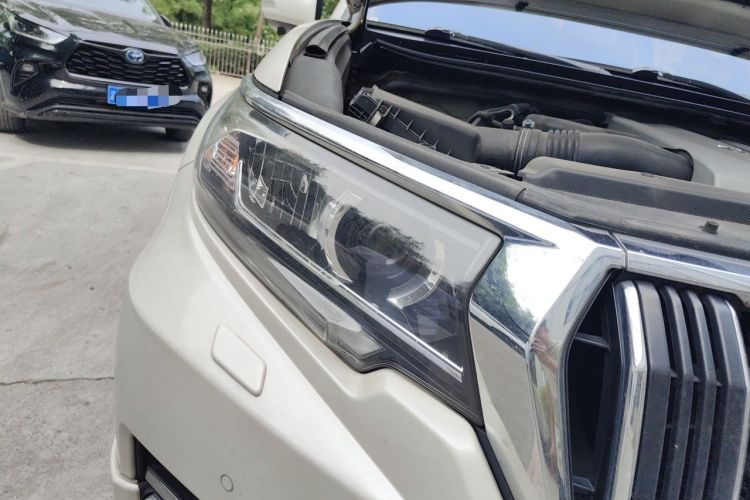 Used Toyota Prado 2019 3.5L Automatic TX-L Deluxe Edition Right Front Headlight