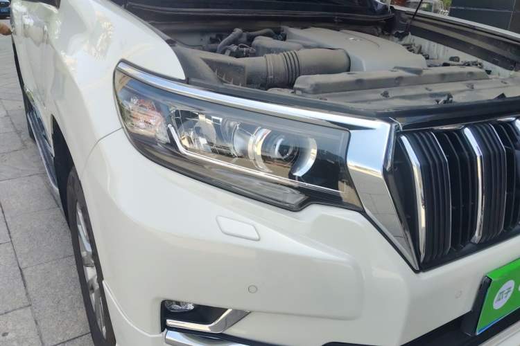 Used Toyota Prado 2019 3.5L Automatic TX-L Deluxe Edition with Rear-Mounted Spare Tire Right Front Headlight