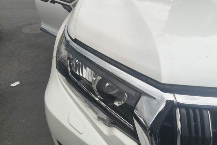 Used Toyota Prado 2019 3.5L Automatic TX-L Deluxe Edition with Rear-Mounted Spare Tire Right Front Headlight