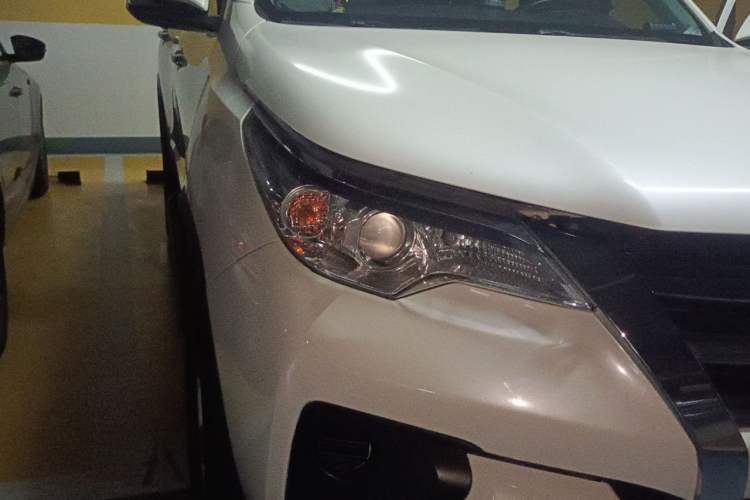 Used Toyota Prado  Right Front Headlight
