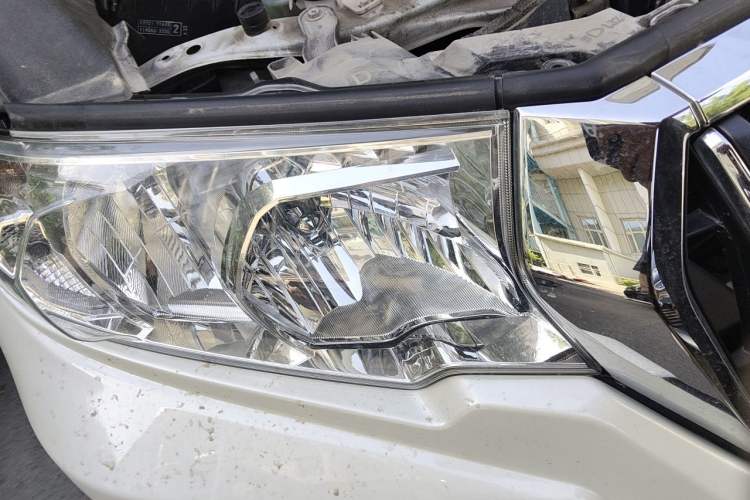 Used Toyota Prado  Right Front Headlight