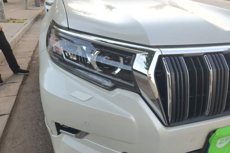 Used Toyota Prado 2019 3.5L Automatic TX-L Deluxe Edition Right Front Headlight