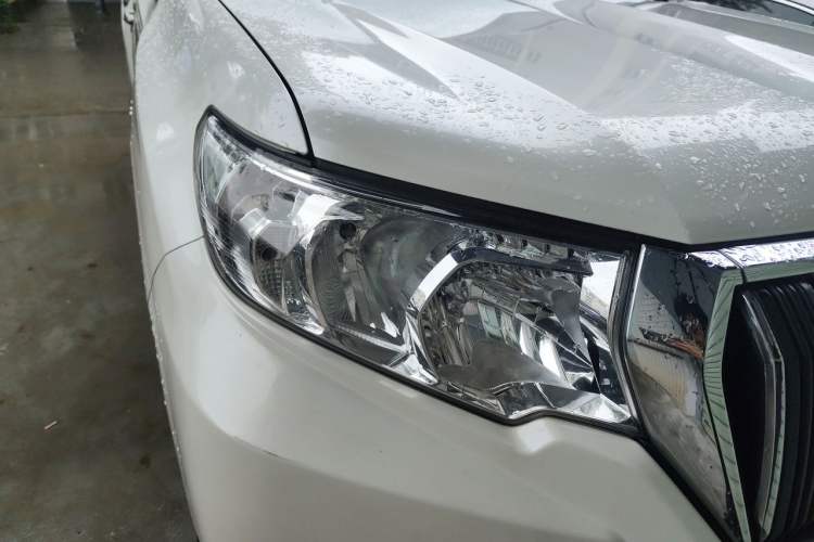 Used Toyota Prado  Right Front Headlight