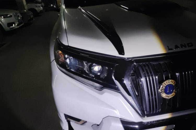 Used Toyota Prado  Right Front Headlight