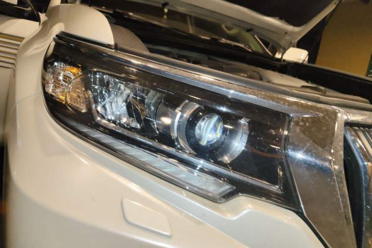 Used Toyota Prado 2019 3.5L Automatic TX-L Deluxe Edition Right Front Headlight