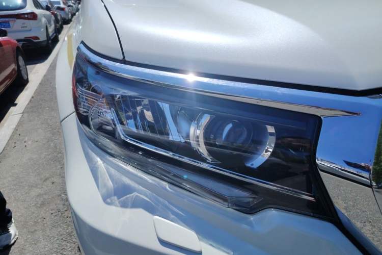 Used Toyota Prado 2019 3.5L Automatic TX-L Deluxe Edition Right Front Headlight