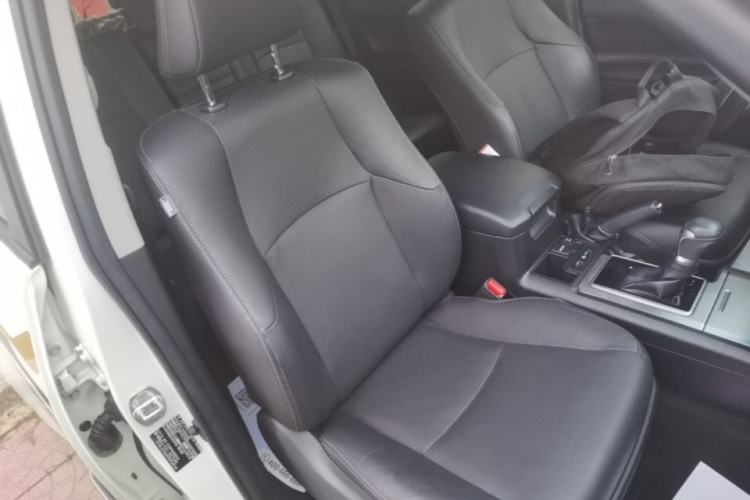 Used Toyota Prado 2019 3.5L Automatic TX-L Deluxe Edition Right Front Seat