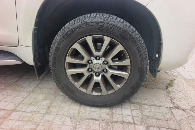Used Toyota Prado 2019 3.5L Automatic TX-L Deluxe Edition Right Front Wheel Hub