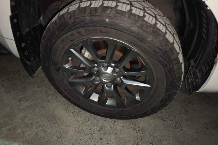 Used Toyota Prado 2019 2.7L TX-L U.S. Specification Right Front Wheel Hub