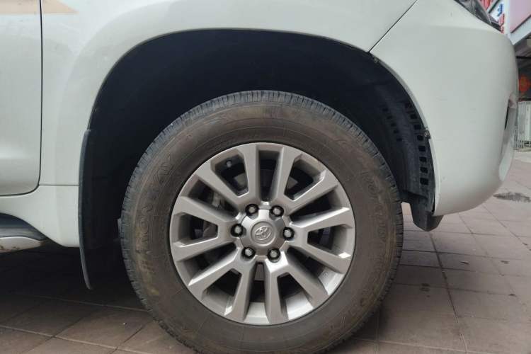 Used Toyota Prado 2019 3.5L Automatic TX-L Deluxe Edition Right Front Wheel Hub