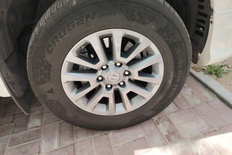 Used Toyota Prado 2019 3.5L Automatic TX-L Deluxe Edition with Rear-Mounted Spare Tire Right Front Wheel Hub