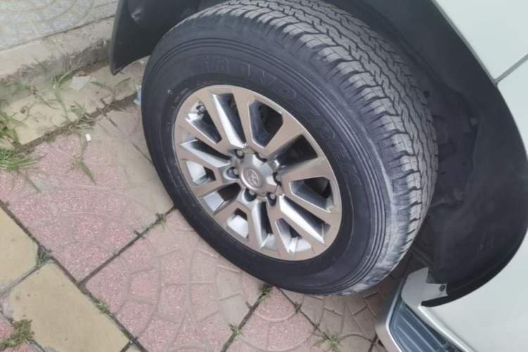 Used Toyota Prado 2019 3.5L Automatic TX-L Deluxe Edition Right Rear Wheel Hub