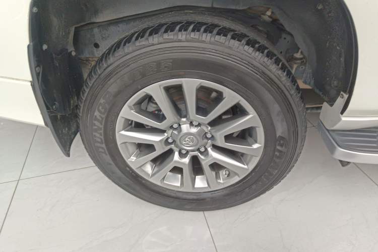 Used Toyota Prado 2019 3.5L Automatic TX-L Deluxe Edition Right Rear Wheel Hub