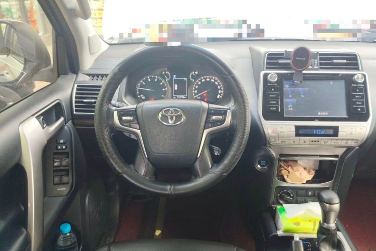Used Toyota Prado 2019 3.5L Automatic TX-L Deluxe Edition Steering Wheel