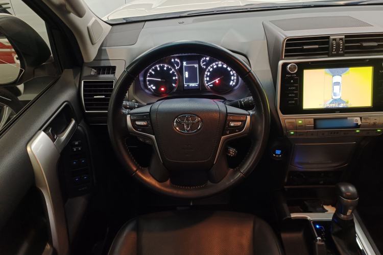 Used Toyota Prado 2019 3.5L Automatic TX-L Deluxe Edition with Rear-Mounted Spare Tire Steering Wheel